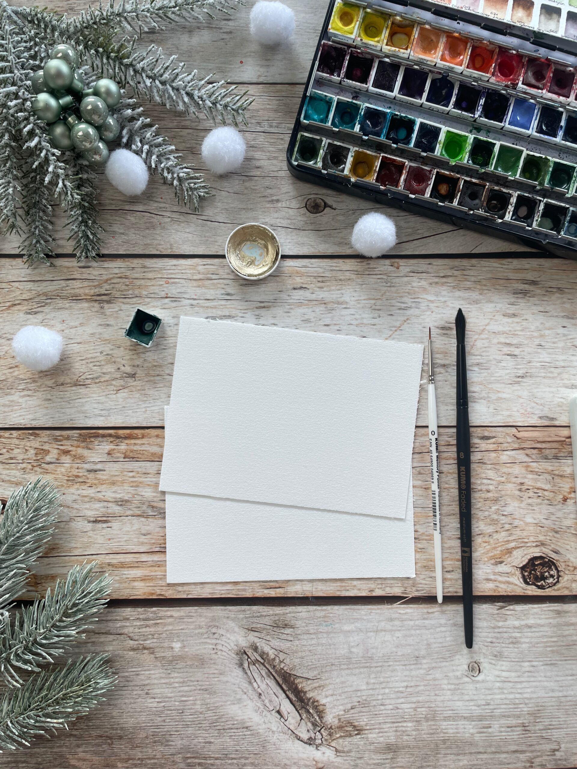  Foto zu Weihnachtskarte mit Aquarell malen: So einfach geht's - Reingemalt 