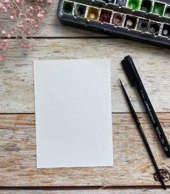 Sandra – Reingemalt – Aquarellmalen lernen, einfache Letterings, DIY Grußkarten, DIY Karte zum Valentinstag mit Aquarell malen (1) Aquarellpapier, Aquarellpinsel und Fineliner